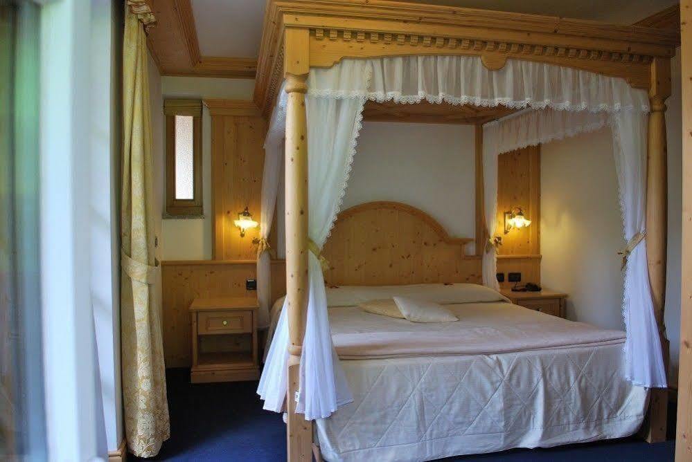 Hotel Garni Val De Costa Canazei Exteriér fotografie